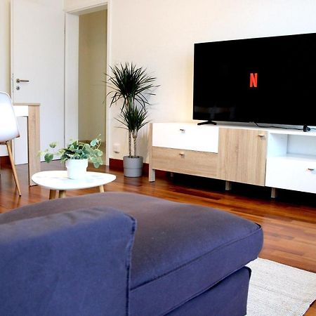 Cozy Apartment With Free Parking & Close To Lake Лугано Екстер'єр фото