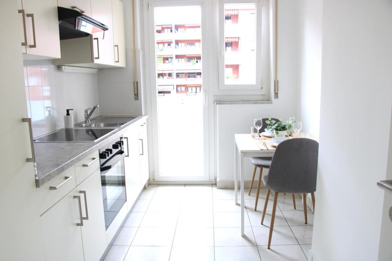 Cozy Apartment With Free Parking & Close To Lake Лугано Екстер'єр фото